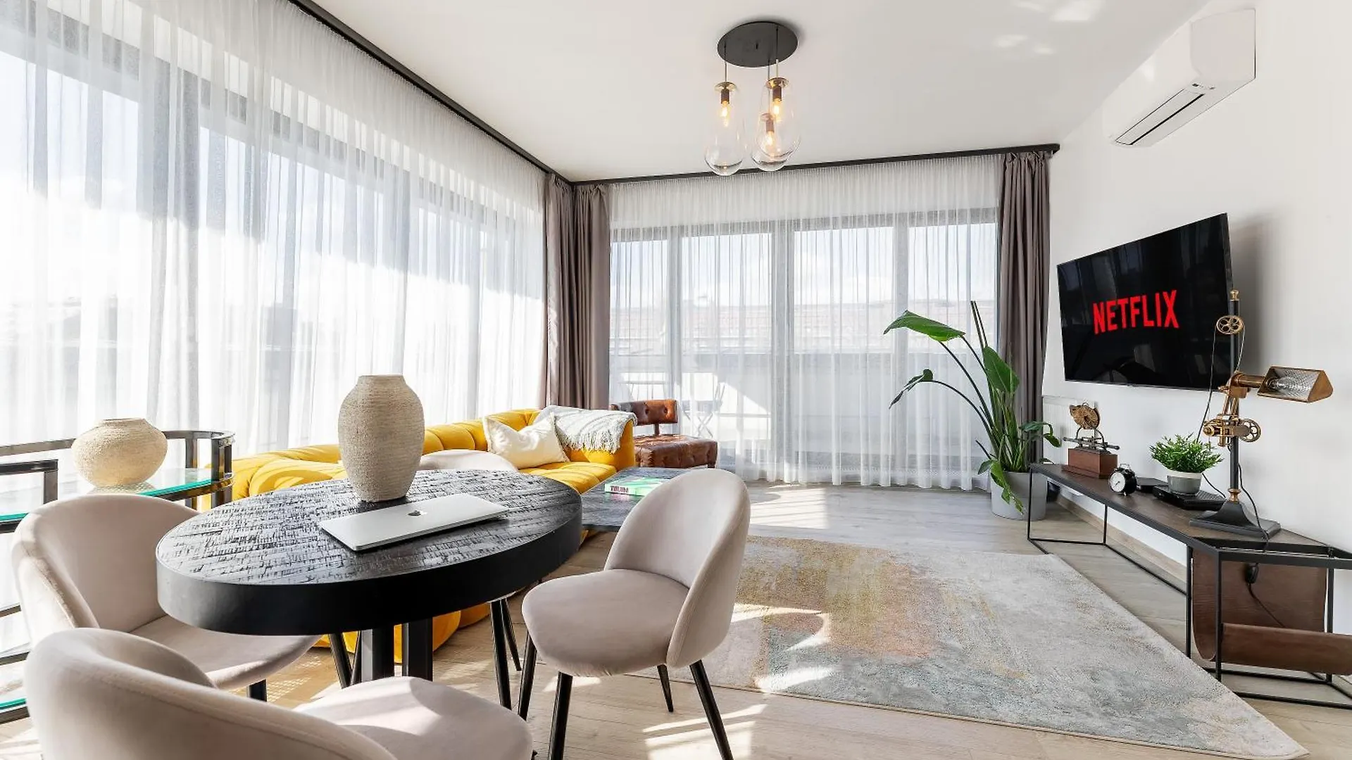 Magnolia Sunshine Apartment Budapest